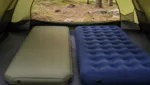 Selbstaufblasend oder manuell? Camping-Luftmatratzen